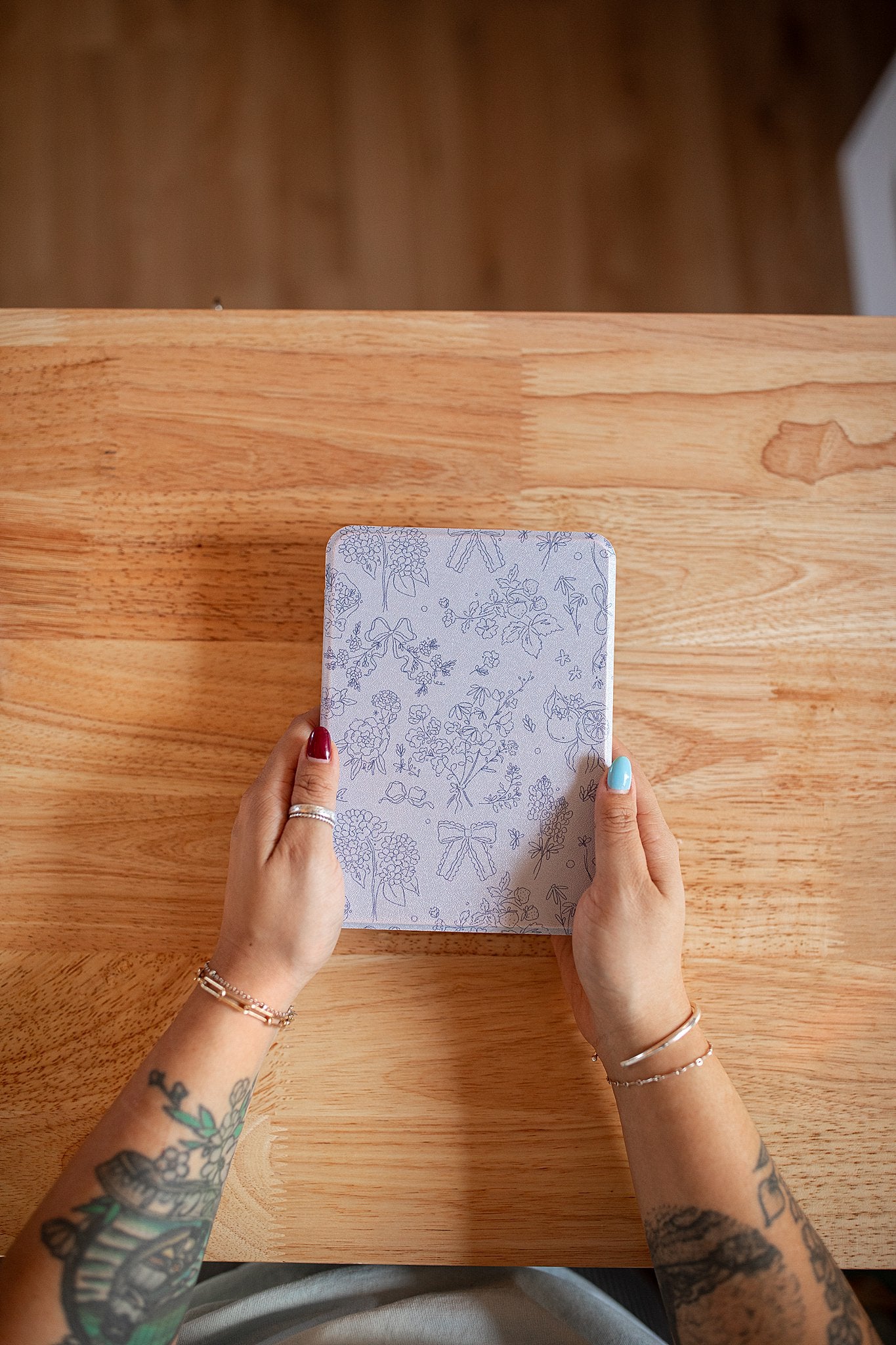 Blossom and Bow Kindle Case