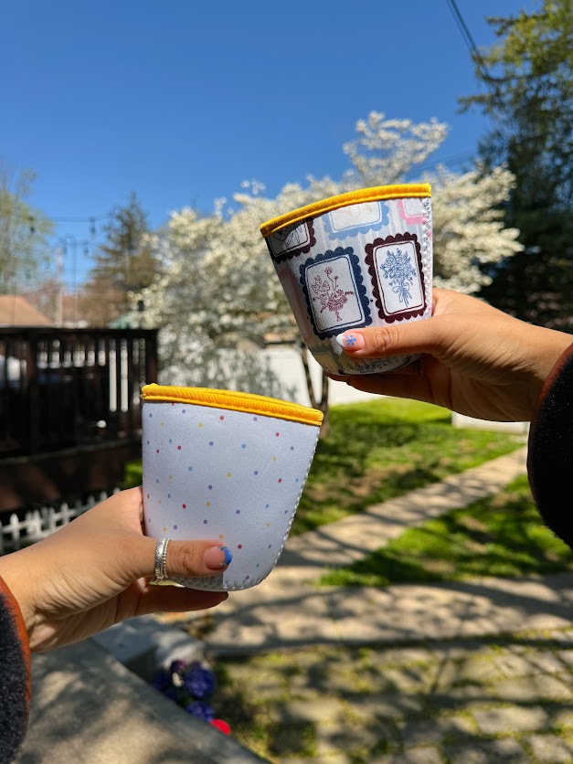 Framed Garden Cup Sleeve