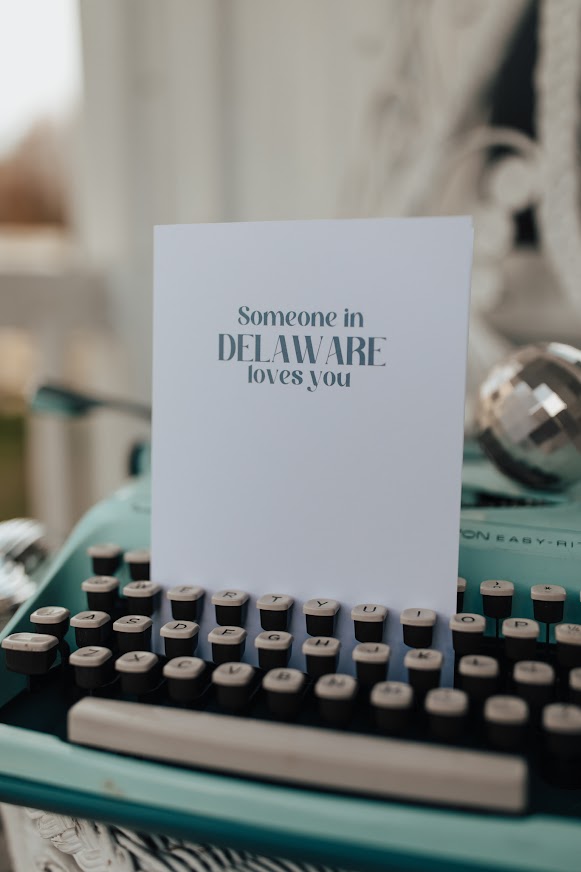 Someone in DE LOVES You Card